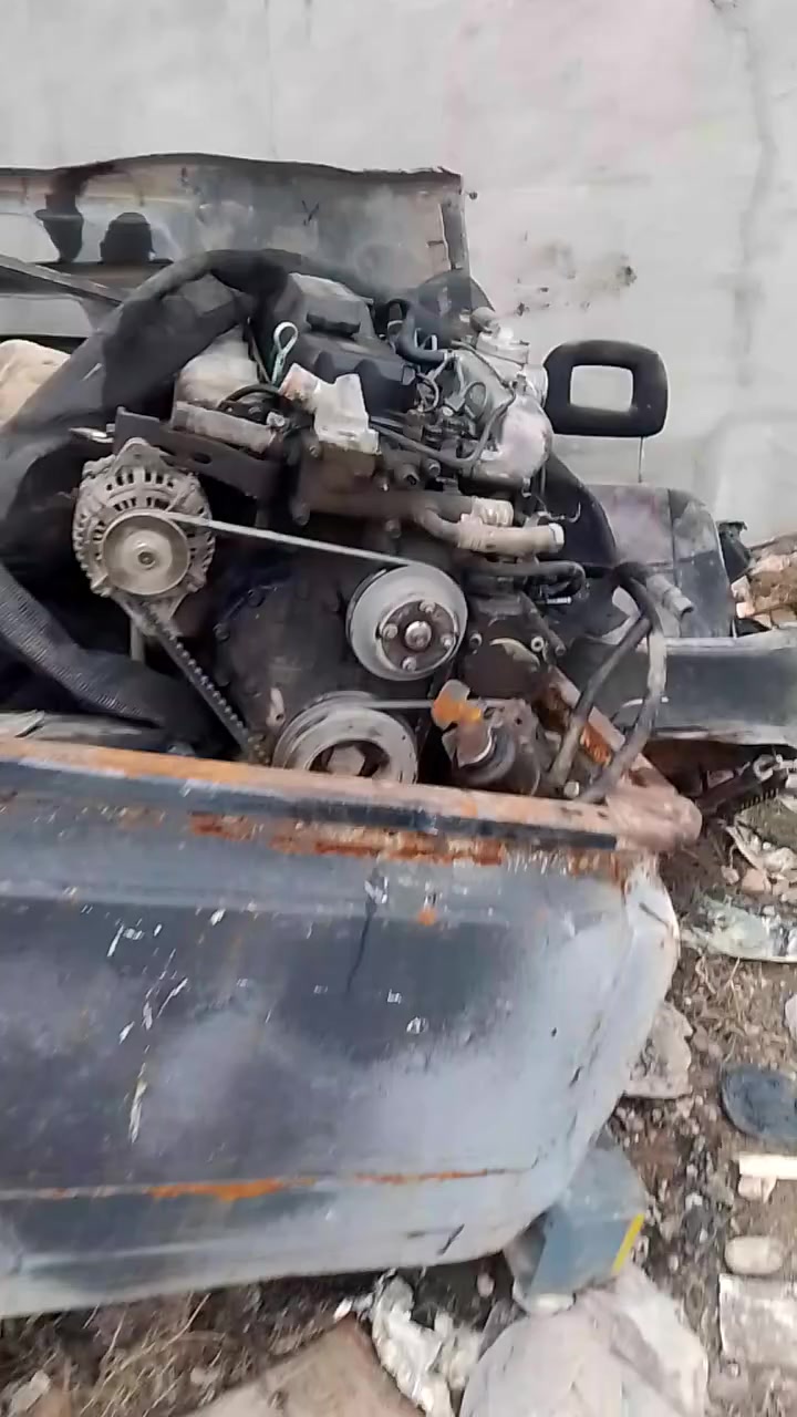 سلام عليكم اللبيع مكينه مال كيه 3000محرك وكير اللبيع مكان موصل سعره 8وراق وبيه مجال
‏‪0789 076 0922‬‏

***********
