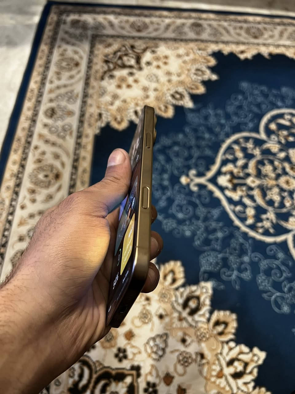 16 برو ماكس
لون ذهبي
ذاكره 256
جهاز نضيم جدا جدا جدا
فقط بي هاي نقطه بشاشه ومماثره ابد 
جهاز بعده بلضمان
بطاريه 92‎%‎
مكاني بغداد
كارتونه وكيبل كله موجود 
***********
