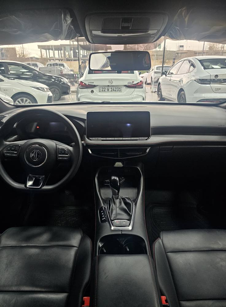 ئێم جی  MG GT 2025 Sport
تەنیا 10 هەزار ڕۆیشتووە.زۆرپاکە.
فول مواصفات.بەصمة.سلاید.برێك کارەبایی.
شاشەو 5 كاميرا.ئاوێنە شەفت.لايت.زينۆن.
بس قۆپیکی  بچوکی لە دەرگای سکن هەیه
مكان  أربيل.   ١٠٠ متری معرض تۆپ کارس 
سعر 116ورقة   موبایل    *********** أربيل, العراق
