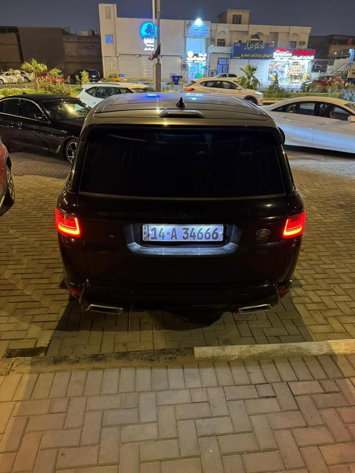 رانج روفر سبورت 2021 ديزل ( گاز ) 
HSE 
فول مواصفات 1/1 بانوراما 
لون السيارة اسود داخلها احمر بالكامل 
عليها ppf ضمان 10 سنين
الكيلو متر 80 كيلو مو ميل *
كفالة عامة من أي شي 
رقم بصرة مميز | تحويل مباشر
السعر 500 ورقة
التواصل 
***********
