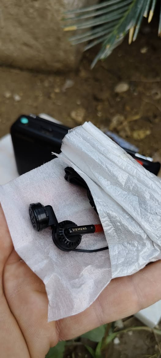 للبيع سعر 100. جديد غير مسخدم 3 باتري قلم ***********
