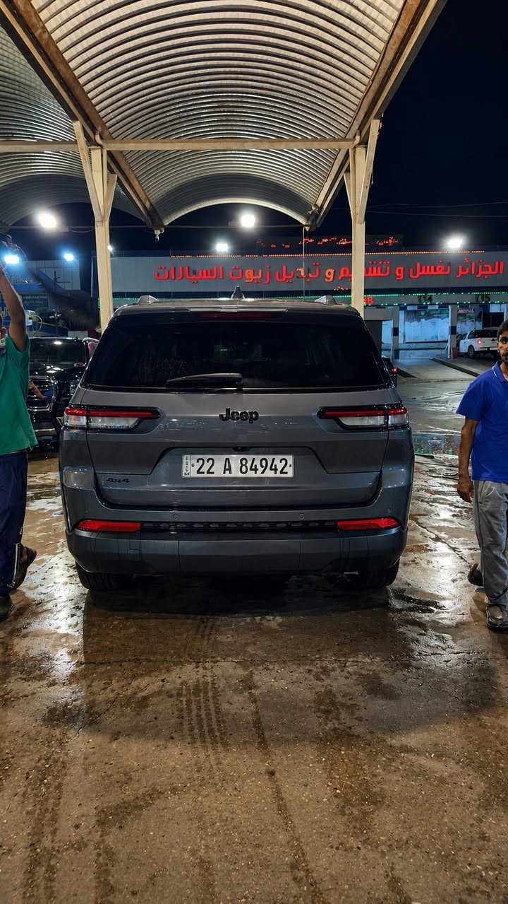 ماطولها عليكم

جيب بلاك توب فول فتحه موديل 24
ماشيه 18 الف على وضع الشركة كفاله فقط شبر صبغ
السعر 300 وماكو كفاله بهيج سعر 
***********
***********
