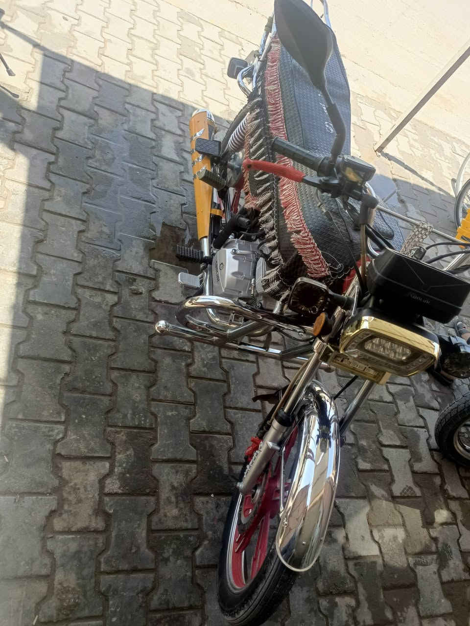 من رخصت لدمن سيفان موديل 23موصل 625ورايدينه ب650مكلف بنشر اتصال عل صاحب دراجه‏‪***********‬‏
