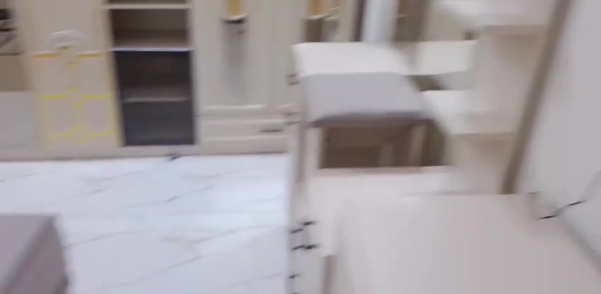 سلام عليكم فرفت نوم جديده مامستعمله دوم بعده البيع والشراء ***********
