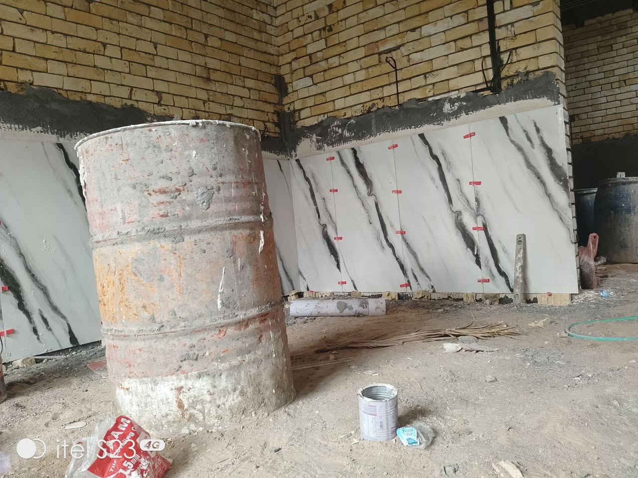 سلام عليكم خلفه سراميك جداري وارضي تطبيك بيات تطبيك فرشي ترميم كافه بيوت قديمه تطبيك بورسلين لوح بنواعه من كربلاء متفرغ حالين اتصال على أرقام غير متواجد على فيس ***********//***********
