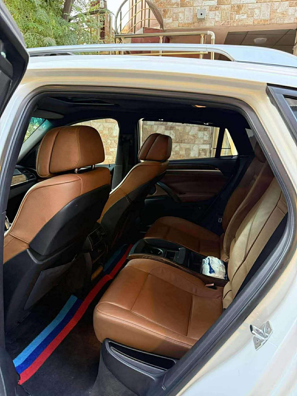 Bwm x6 2010 
Fwl fwl 
2 parcha boyax السليمانية, العراق


**إذا كنت صاحب هذا الإعلان وتريد حذفه لأي سبب، رجاءا أرسل رسالة إلى الدعم الفني**