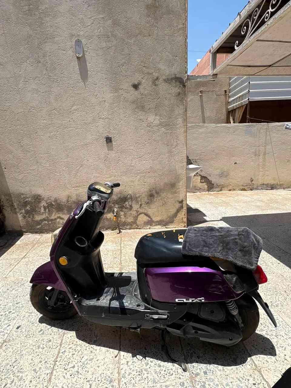 للبيع بوليس مسطره جديده مفتوحه بوشه وبستم دراجه شغال بيه كل شي نكره سلف توني مسويه ضفيره كامله جديده وكفارته الاصليه موجوده السعر 550وبيه مجال عندي الناصريه مركز الرقم***********
