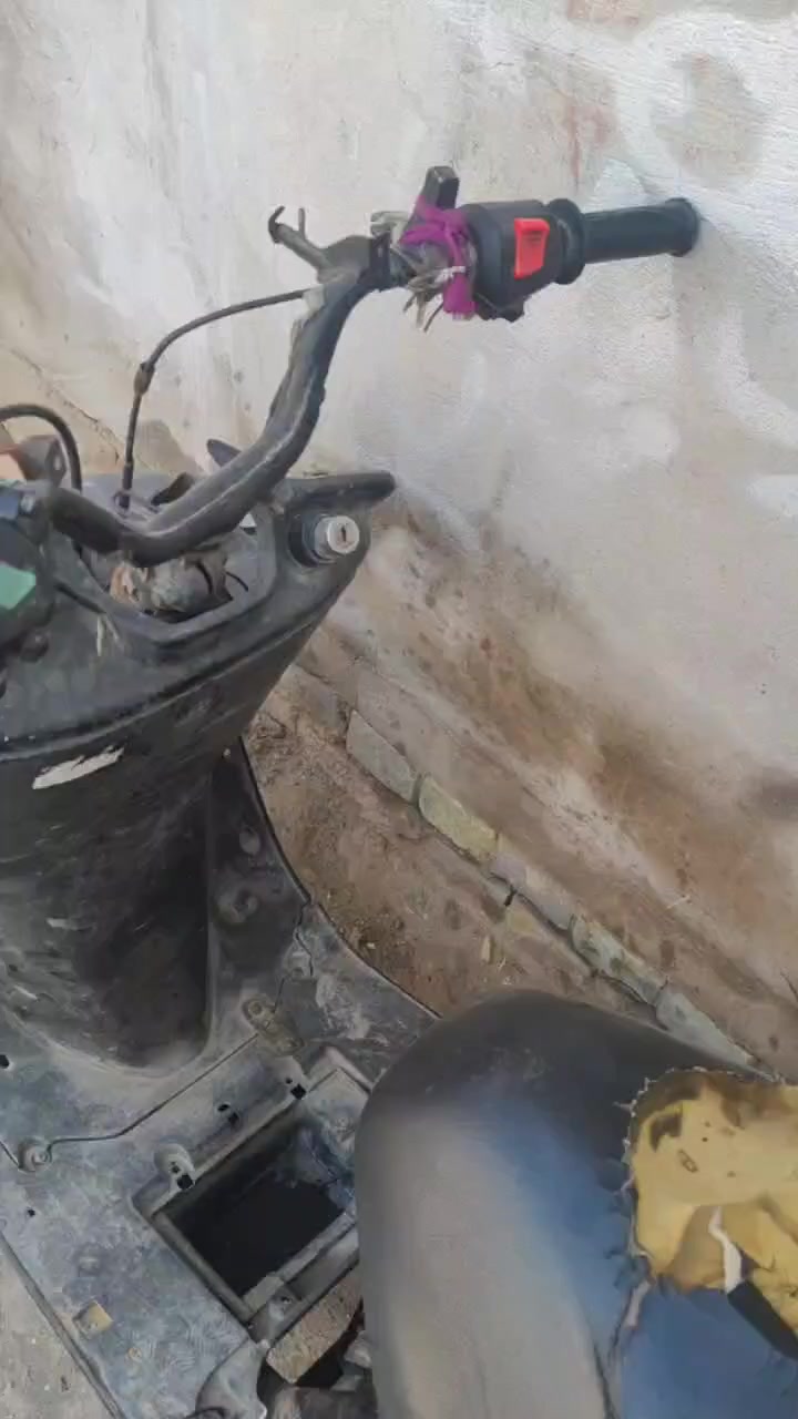 تحيه طيبه فراشه كرستال ياباني الدراجه مجفته جديد بس تجفيتهه كلفني ٥٠الف تجفيت درجه اولى والكابريتر ماخذهه مال حاويه اصليه شرط ب٣٠الف  للبيع الدراجه شغاله شرط تراي تاخذ بيهه سعر المطلوب ١٢٠وبيهه مجال للشراي !


**إذا كنت صاحب هذا الإعلان وتريد حذفه لأي سبب، رجاءا أرسل رسالة إلى الدعم الفني**