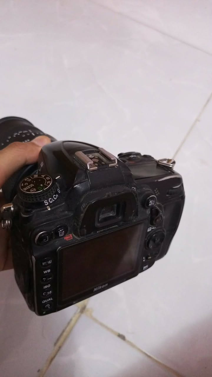 السلام عليكم نيكون D7000 للبيع او المراوس
ملحقاته
عدسه 70.300
 جنه
شاحنه


**إذا كنت صاحب هذا الإعلان وتريد حذفه لأي سبب، رجاءا أرسل رسالة إلى الدعم الفني**