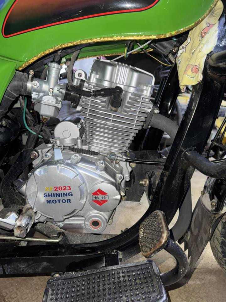 السلام عليكم ستوته للبيع موديل 2023 طالعه 2025 ما ماشيه هواي شبه الزيور مكفولة كفاله عامه برغي ما مفتوح منها وصل بسمي من مكتب حسين مكاني كربلاء حي الشهداء سيف سعد ‏‭0774 352 9419‬
