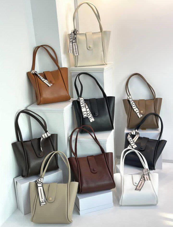 لتواصل ***********

حقيبة  عرائسي  👰براند ( SHEIN ) كوالتي عالي جداً موديل كوري نازك  جدآ 🥺❤️

حجم كيوت ملائم للموظفات وللاستخدام اليومي وللطالبات 

القياس الصغير 22*13*6 سم
