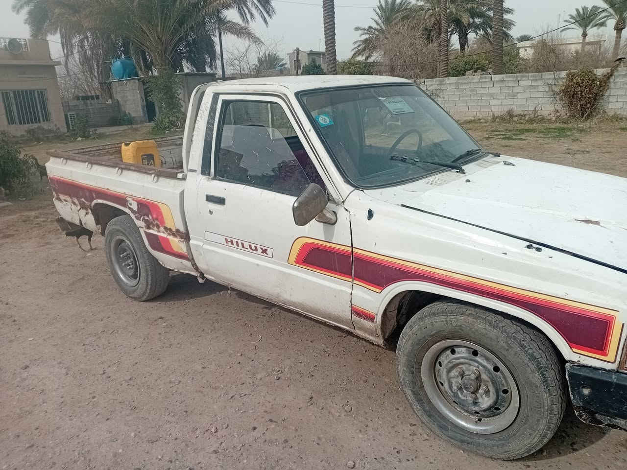 السلام عليكم تيوتا موديل ٨٥ للبيع تفاصيل بسمي ***********
