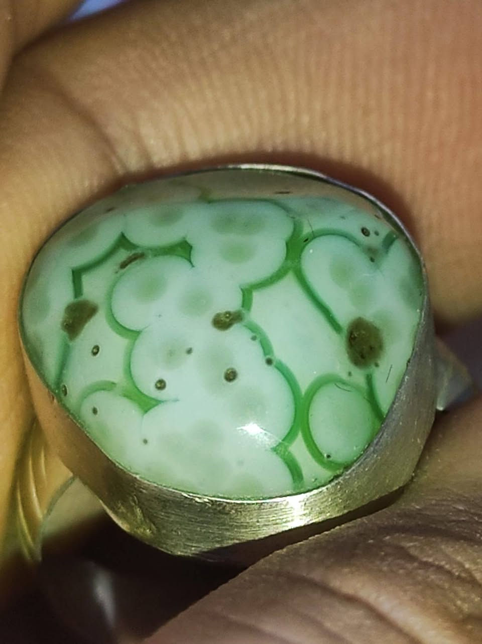 بسم الله
المحبه والمهابه 
مفول سليماني لون نادر 
شرط مامجروخ 
٣٥ الف مع توصيل 
***********واتساب
