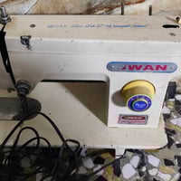 مكينة خياطه منزلي شغاله نظيفه سعرها 65 وبيها مجال