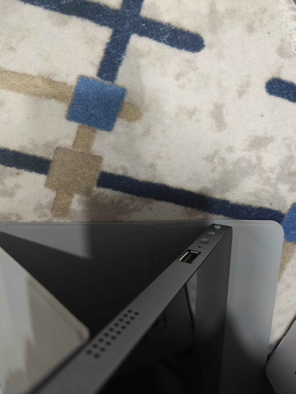 تەنها تێست کراوە 
شاشە لەمس (Touchscreen)
کۆنێکتی موبایل و لاپتۆپ ئەبێت
 10inch
Type-C to Type-C wire
HDMI to HDMI  wire
2x Type-C to USB wire حلبجة, السليمانية


**إذا كنت صاحب هذا الإعلان وتريد حذفه لأي سبب، رجاءا أرسل رسالة إلى الدعم الفني**