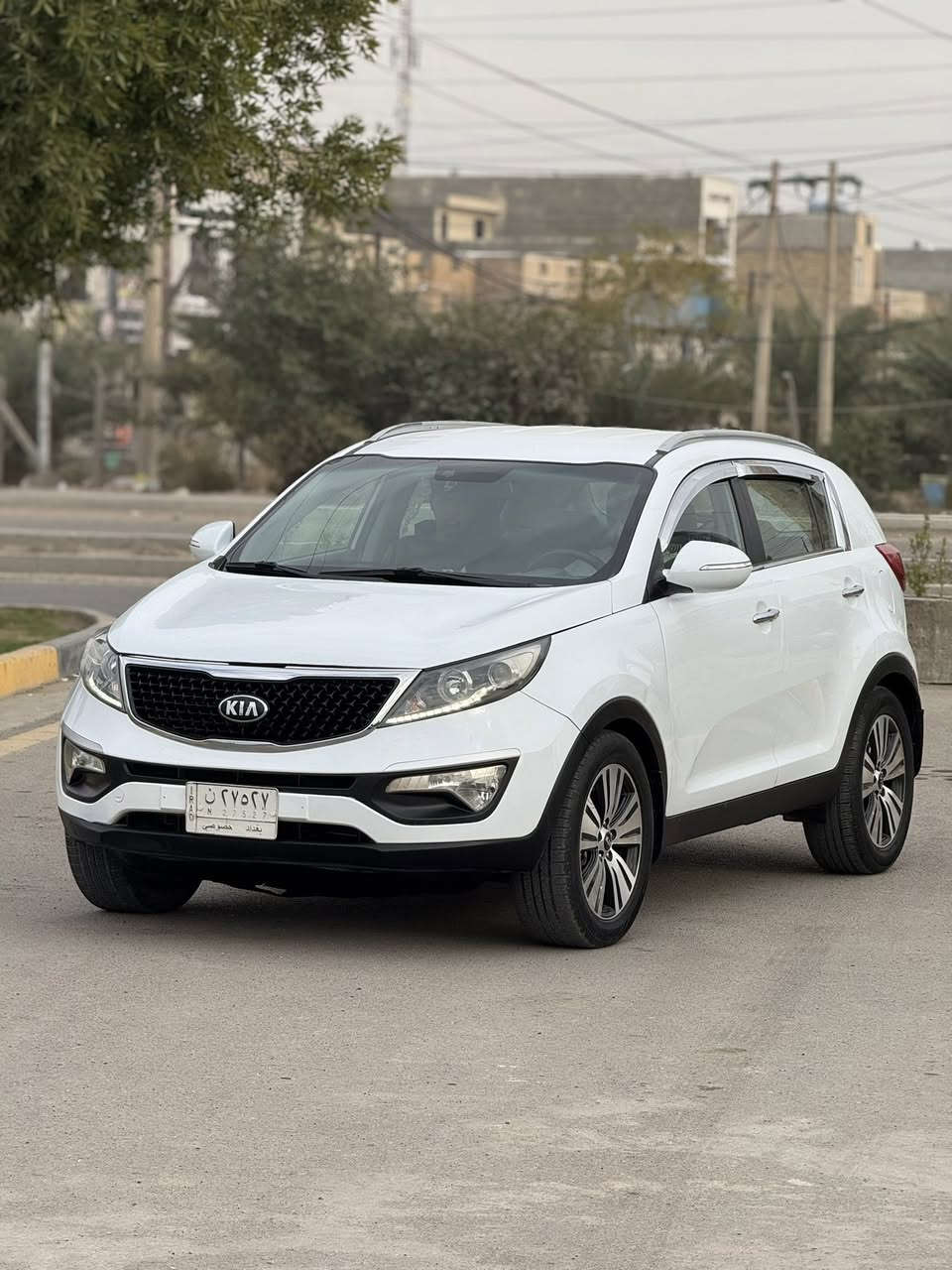 السلام عليكم
كيا سبورتج 2015 خليجي بيها بنيد صبغ بدون دواخل  الباقي كفاله صوره الضربه مع المنشور
مواصفات  تحكمات حساسات 
امامي خلفي 
مري شفط مع اشاير مري
محرك2000 مفتوح
تخم تاير هسه شادهن
مسويلها ادامة كاملة 
رقم بغداد تحويل
مكان بغداد 
سعر143$ مجال بسيط
***********
