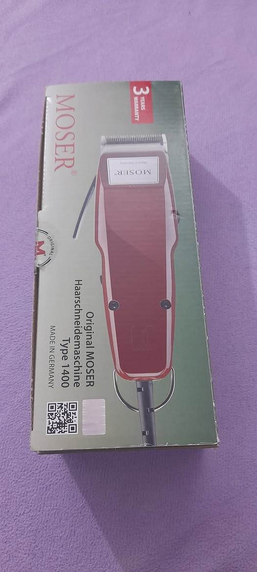 مكينة حلاقة جديده غير مستعمله للبيع ودمبلص وزن ٢٥كيلو سعرهن 60وبي مجال للإستفسار اتصل ***********
