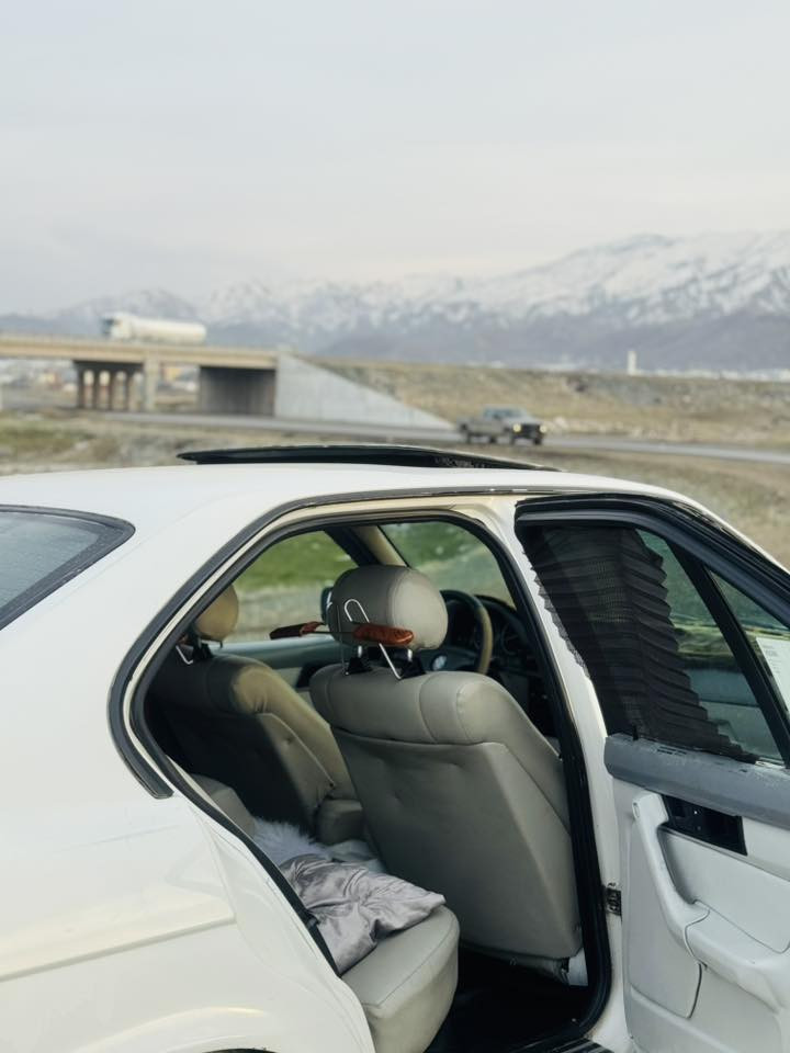 سڵاو و ڕێز بۆ هەموو لایەک
بیئێم 525 IA بۆ فرۆشتن 
 مودێل 1991
سەنەوی و ژینگەو ڕێگەو بانی تازەیە بەیانی بیکە بەناوتۆ 
گێڕ تۆماتیک
 سڵایت 
 چوار جام کارەبا  
 کوشن جڵد 
 ناو سپی  
 گێچ ئەڵقە 
 تەبرید   
 چوار تایەو ویلی M5 ی لەژێرە لۆکک 
قوفڵ مەرکەزی و تاقم لایتی زینۆنی خەت 100$ لەسەرە  
 بەس چوار پەنجە زیاتر نا لێدراوی هەیە هەر پێوەی دیارنیە
دوو چەمەلەقی پێشەوەی بۆیاخە بۆنیدی بۆ گۆڕاوە بە پان 
زۆر شتی ترر.لە پێنجوێنم بۆ زانیاری زیاتر ***********               هەمو شتێکی لەسەرە ڤایبەر واتساپ ... 
ئەدمینی گووڵ‌❤
