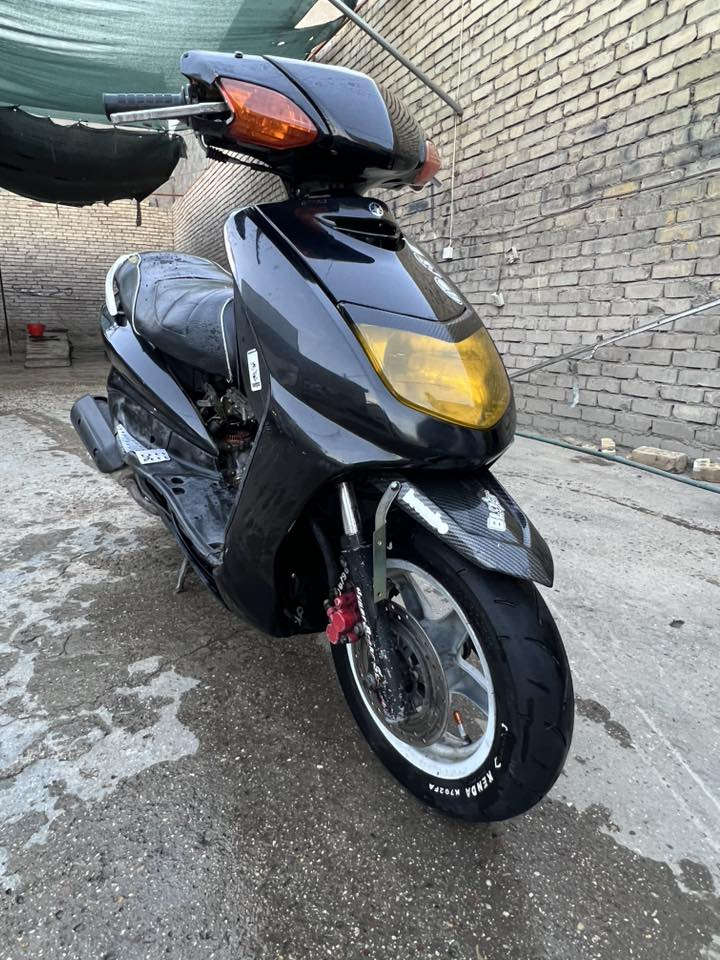 سلام عليكم سكنس نثيه للبيع او مراوس مكينه بلاديه بوشه مال سكنس لد بيهة تزويد خفايف شغاله نكره هندر وسلف عل بصمه بس بيهة كلجات تعبانه السعر 400 وبيهة مجال بسيط مكاني الدوره ابو دشير ***********
