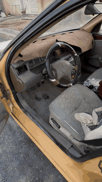 سمند 2012 
سياره خير من الله 
محركه بلاد
السعر 20 وبيه مجال 
***********
