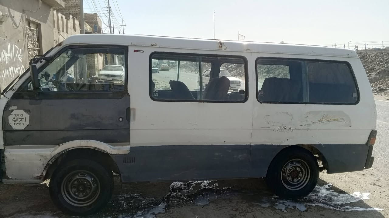 السلام عليكم كيه بستا للبيع
مكينه وكير شرط سياره جاهزه كبل للشارع 
السعر 27وبيها مجال قليل 
شرط المداور رقم بغداد الماني 
رقم الهاتف ***********
