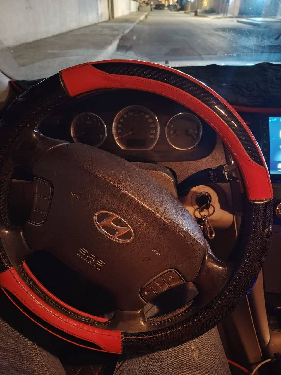 السلام عليكم سوناتا مكصوص موديل 2009 متومة شرط الحاسبة محرك 2400  كهربائيه كلها شغالة كامرة شاشة عارض تبريد تدفئة كشنات حار دوشمة السياره جاهزة السعر 50اوبيها مجال مكان السياره صلاح الدين الشرقاط قير متواجد علا الفيس الاستفسار علا الرقم ‏‪***********‬‏
