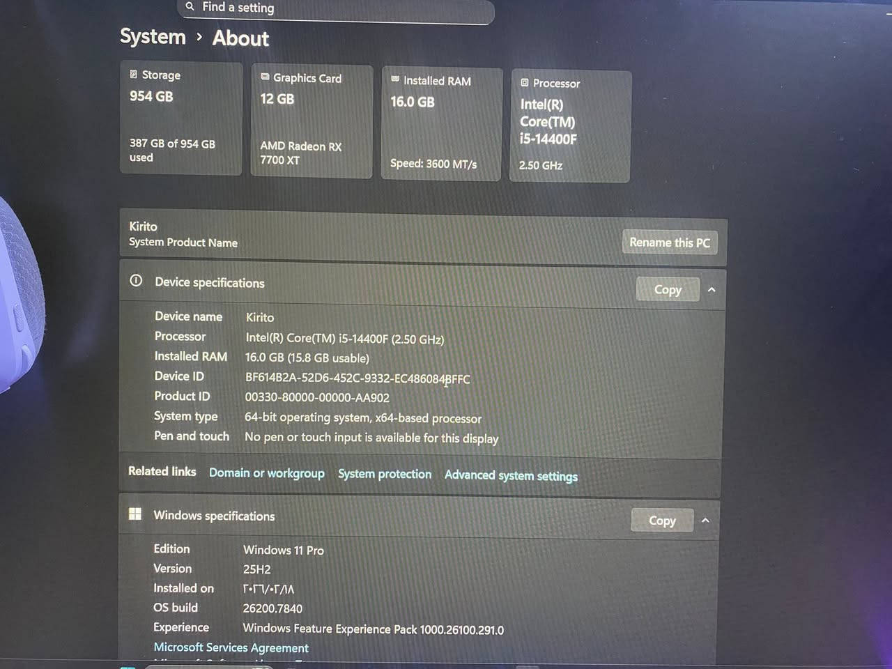 سلام عليكم
مكلف بالنشر سيت اب للبيع

مواصفات pc 

 معالج Ci5 14400f

رامات RAM 16GB T-FORCE RGB 3600 DDR5

مبرد هوائي FAN  AG 400

 مذر بورد B760 ASUS PRIME

كرت شاشة RX 7700XT SAPHAER NITRO 12GB

هارد SSD 1TB NVME LEXAR M.2

 كيس Case Alexander

شاشة AOC G27G4F

180hz

2k

 ips

+ ups off lineمن powermax 

3000va

ملحقات 

كيبورد Redragon k552w-RGB-1

+ماوس Redragon M601-RGB V2

 السعر 2 مليون (مليونين)

للتواصل 

0773 092 2775

0784 291 2911
