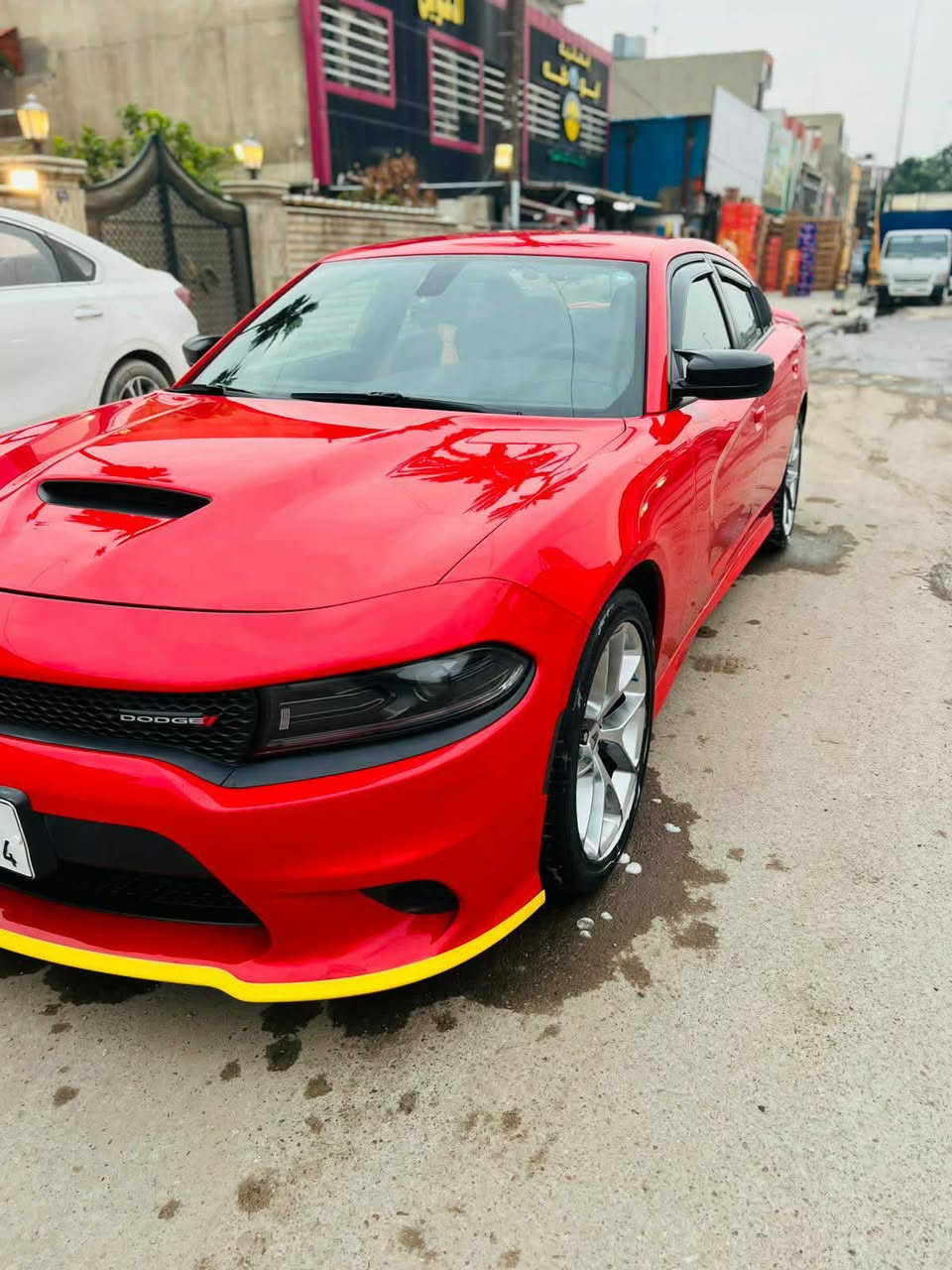 سلام عليكم عندي جارجر 2022 وارد امريكي 360/
جي تي لون احمر حادث خفيف جاملغ خلفي فقط او كلير الباب او تكمة فوق الباب فقط رقم اربيل بسمي صور الحادث موجود بغداد البياع....
ماشية 40ميل سيارة جديدة..

رقم الهاتف ***********.

السعر 275
