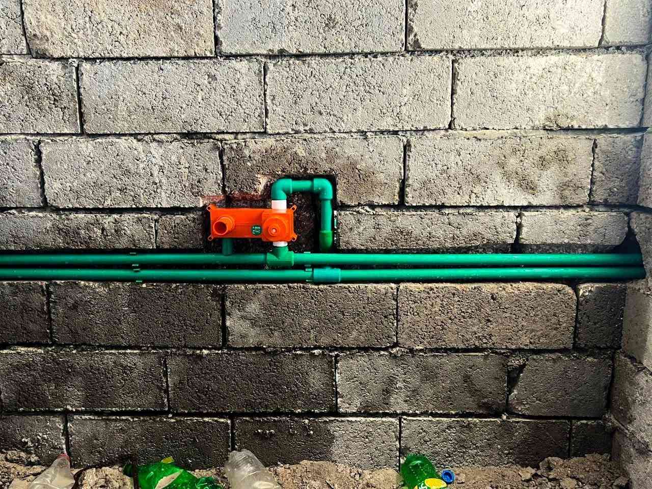 بسم الله الرحمن الرحيم
كلما أحسنت نيتك أحسن الله حالك وكلما تمنيت الخير لغيرك أتاك  الخير من حيث لا تحتسب 

السلام عليكم ورحمه الله اليوم وبفضل الله تم انجاز بيت يتكون من ثلاث مجاميع صحيه+شبكه تصريف السبالت +شبكه الغاز 
للأستفسار
اخوكم حسن الفهداوي ***********
