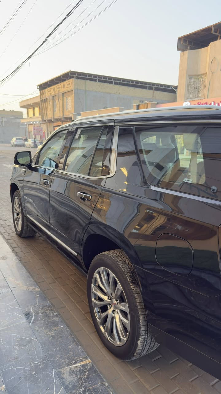 السلام عليكم

يوكن دينالي  2023  رقم بصره جديد 

  ماشيه 75 الف 

فول لفول مواصفات 1/ 1 ( خـليـجـي ) 

 كفالة عامة 

مغلف كامل  لمدة 10 سنوات ب3000$

المواصفات

محرك 6.2 V

مقاعد جلد vib اوف وايت 

دخول ذكي بدون مفتاخ 

جكات كهرباء 

حساسات امامي خلفي 

رادارات امامي وخليفي مع نظام مانع التصادم التلقائي 

كامره 360 

دبل اكسل 

حساسات امامي خلفي 

مقاعد كهرباء امامية وخلفية      

بالأضافة الى التدفئة والتبريد 

Vip كشن منفصل

داته شو 

بانوراما 

صندوق كهرباء 

دوسات كهرباء 

ثلاجة لغاية درجة - 5

لايتات زنون LED 

انظمة قيادة متعدده

كير محرك كفالة

مواصفات دينالي معروفة متخلص

السعر 55،500$ 
يعني 5 شدات و55 ورقة 
العنوان : البصرة - قضاء المدينة 
الرقم ‭***********
