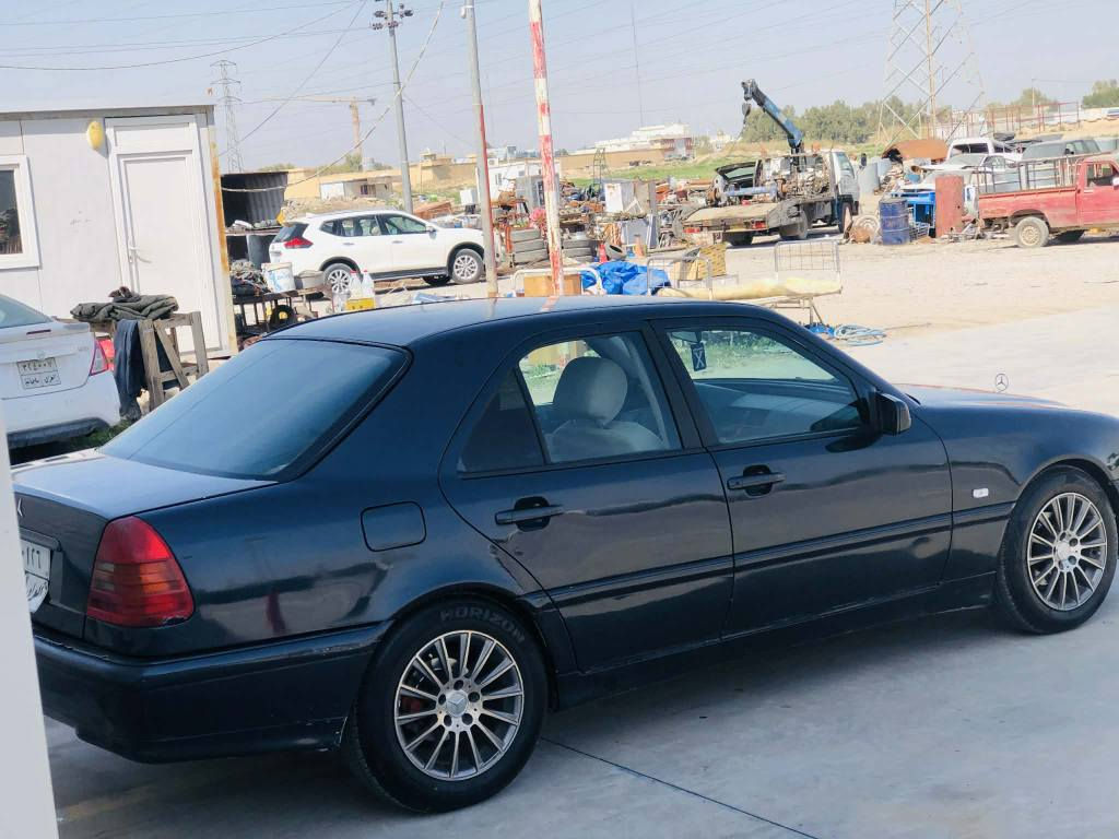 مارسیدز مۆدیل97گیڕو مەکینەی ئەڕنەب دونێو چوار تایەو ویلی لۆک تەبریت ساردو گەرم بە شەرت تەقەو ڕەقەی بەشەرت سەیارەکە بیمەسروفە ڕەقەم سلیمانی تەحویلو غەرامەی بەشەرت ژ.م*********** كالار, السليمانية
