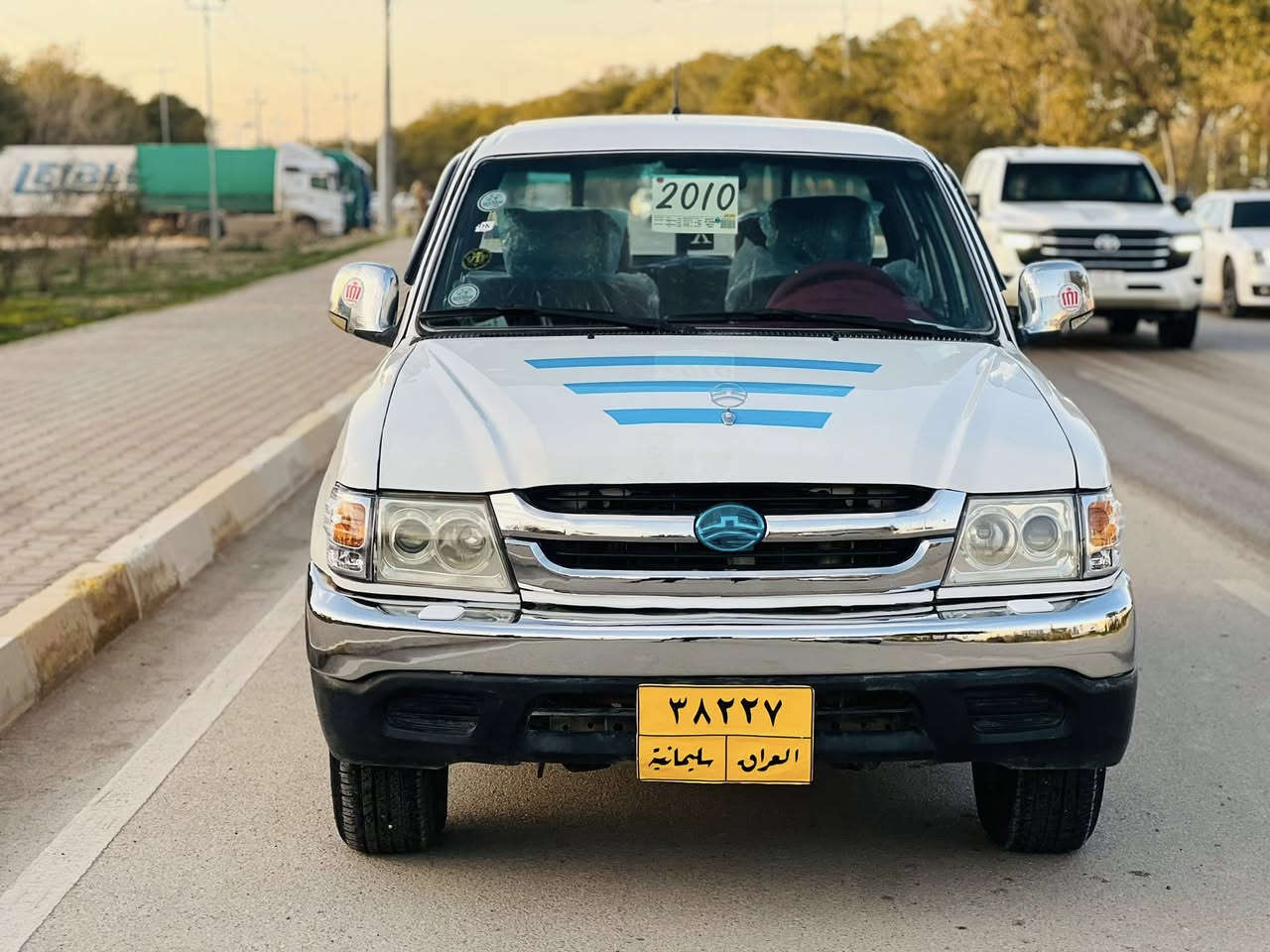 سه‌ره‌تا به‌ ناوی خودا
پیكاب دێر مۆدێل ٢٠٠٩ 
ره‌قه‌م سلێمانی به‌شه‌رتی ته‌حویل و غه‌رامه‌ 
سه‌نه‌وی  به‌سه‌ر چوه‌ ٢٠٢٠ 
 چوار تایه‌ی لۆكی له‌ ژێره‌ 
مه‌كینه‌ی لۆكی بۆ به‌ستراوه‌ 
گێر و ئه‌كسل و مه‌كینه‌ به‌شه‌رت 
هه‌موو گیانی له‌سه‌ر شه‌ریكه‌یه‌  
 

نرخی 55 گه‌لا 
له‌ كه‌لاره‌ 
***********
