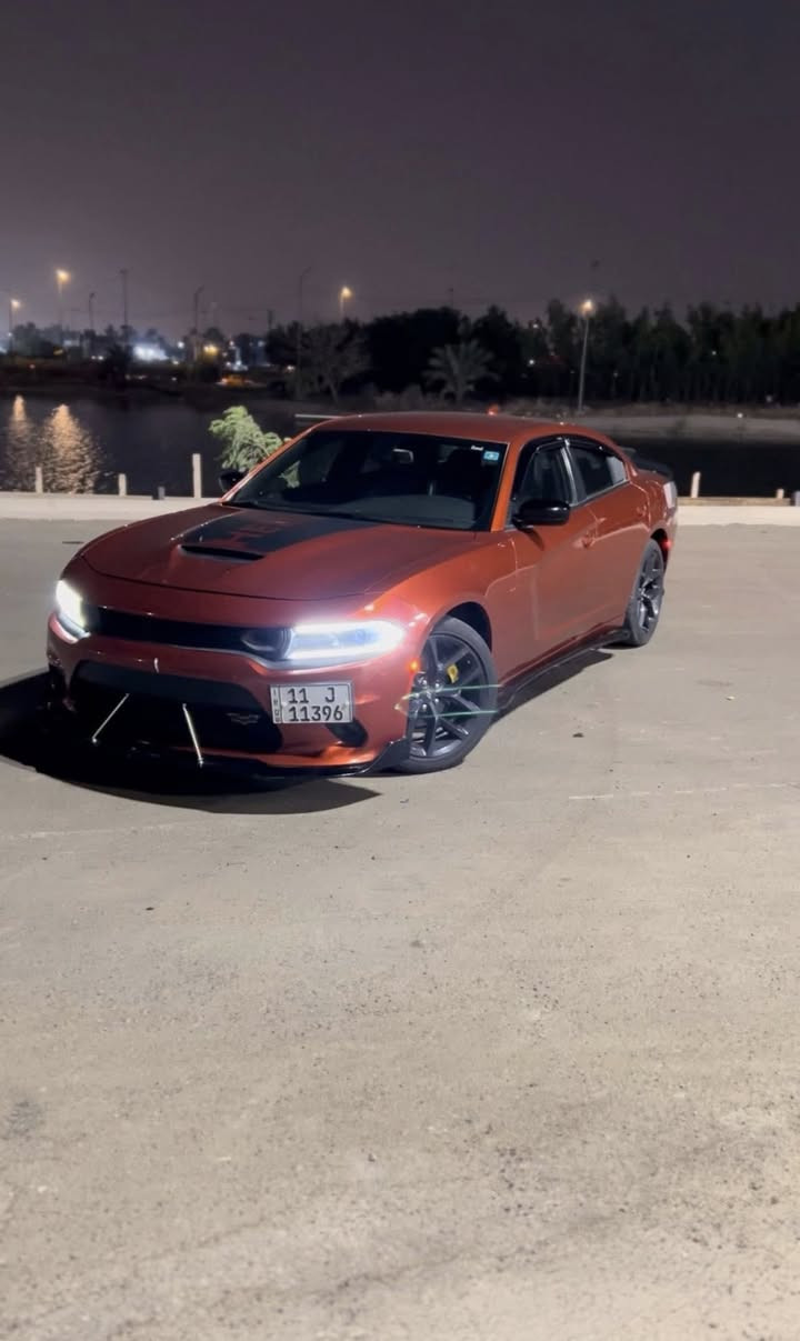 دوج جارجر 2021 ❤️‍🔥
لون المميز مشمشي❤️‍🔥 
مواصفات sxt 
شاشه كبيره
رادارات خلفي وجانبي
مري قلاب
مري هيتر
لايت زنون
كشنات كهرباء
كشنات اماميه تدفئه وتبريد 
كشنات خلفي تدفئه
ستيرن تدفئه
كشنات خزن ميموري 
مكينه 6 سلندر خير من الله 
دهن مكينه تبديل من وكالة ليث العبيدي
حادثه دعاميه اماميه فقط
لاستفسار حول سعر مراسله رقم ***********❤️
