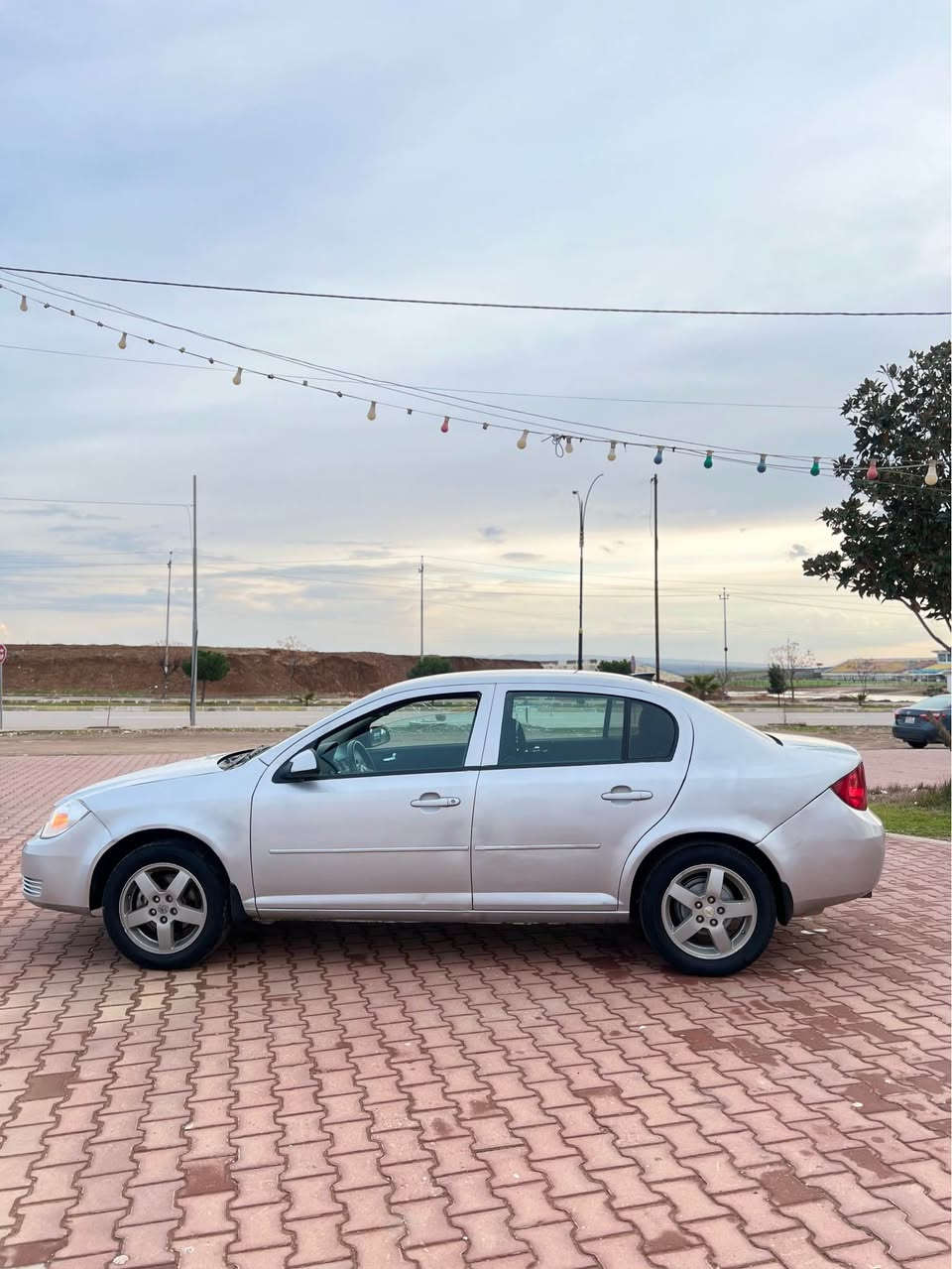 سلام عليكم ... سيارة شوفرليت كوبالت 2010 سيارة حزام صبغ گئر و محرك جديد تبريد و تدفيه شغال تخم تايرات جديد صدر حلو رقمها قديم شرط تحويل  غرفه دوشمه جديد شاشه كاميرة كهربايات كلها شغال . 
عنوان سيارة_ عقرة . سعر 48$ ورقة او اكو غرامة 7 ورقات ينزل من حساب.
رقم الهاتف-  
كورك-***********
اسيا-*********** اكر, نينوى
