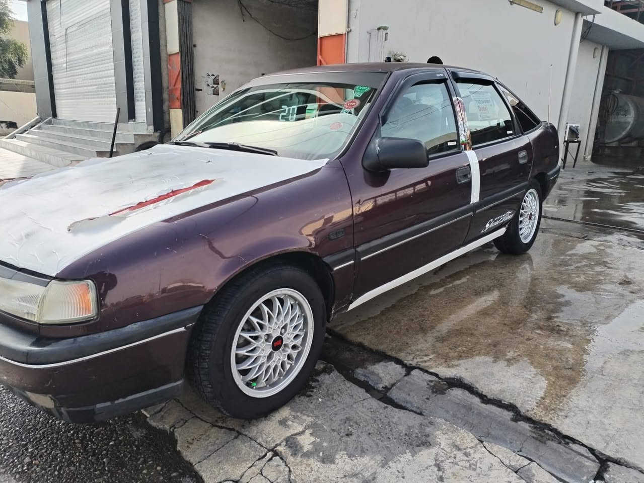 سلام عليكم 
اوبل  موديل 91 حجم 20 رقم كركوك دفتر بانزين كير اوتوماتيك كير مكينه صدر تايرات كهرائيات كلة بشرط سيارة جاهزة على اخر حباية 
السعر 35 
***********
