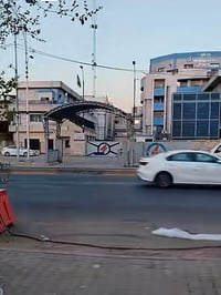 #معرض اثاث للبيع عدد2 تجاري في الاسكان مقابيل كليه المامون شارع المعار...