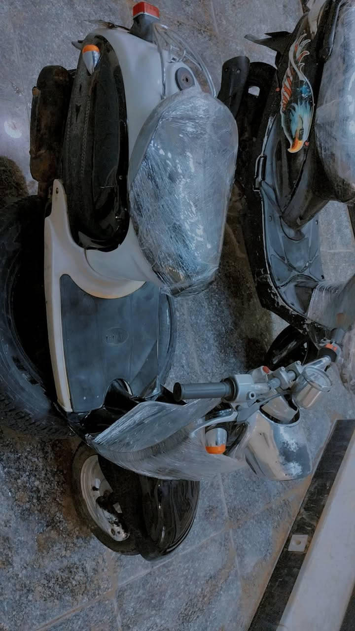 دراجه مصريه للبيع السعر 300 ناصريه مركز نضفه وضحه بصور رقم الهاتف ***********
