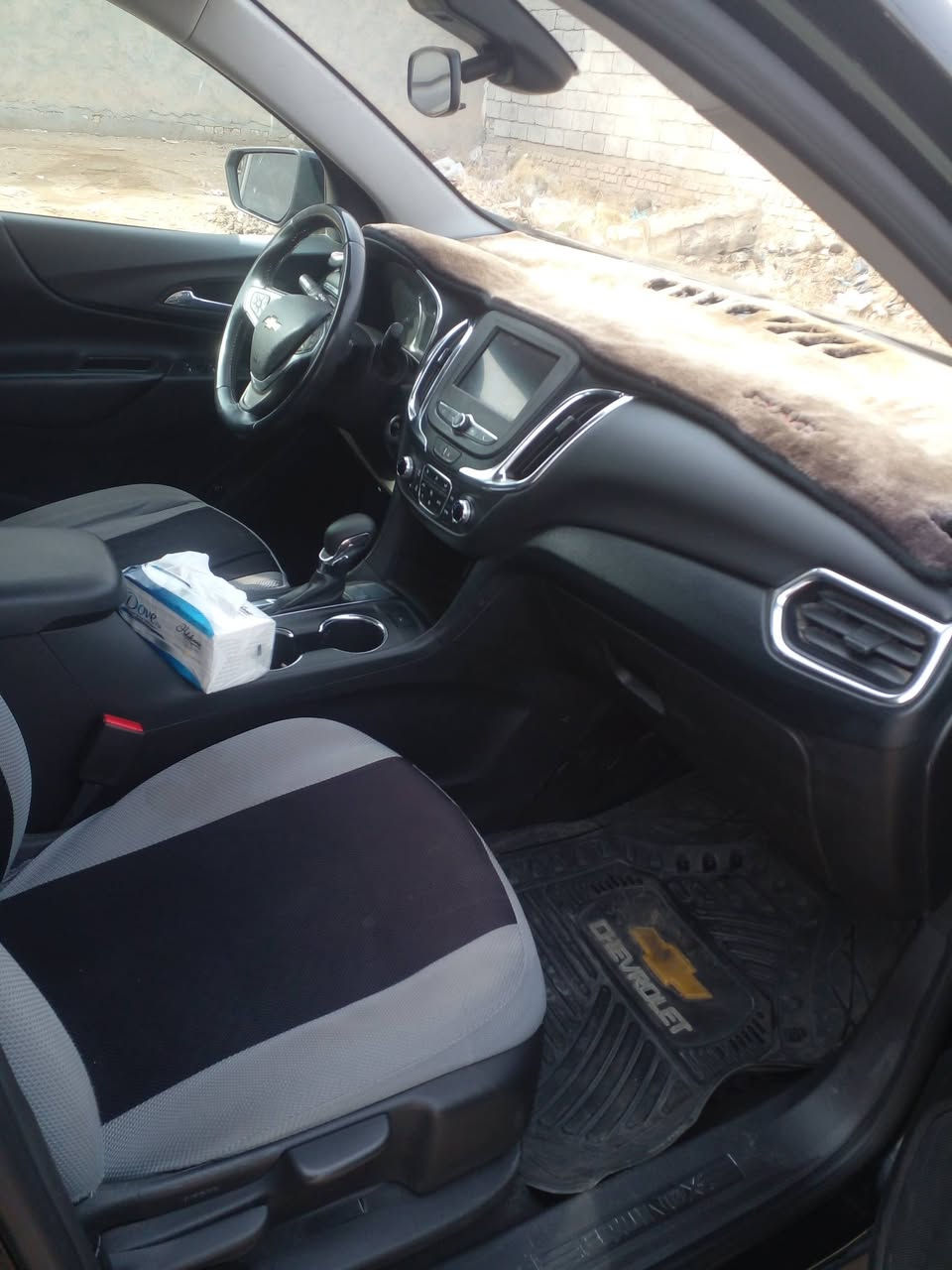 سلام عليكن كوينكس للبيع موديل ٢٢ حادث بسيط رقم واسط الجديد باسمي استفسار / ***********
