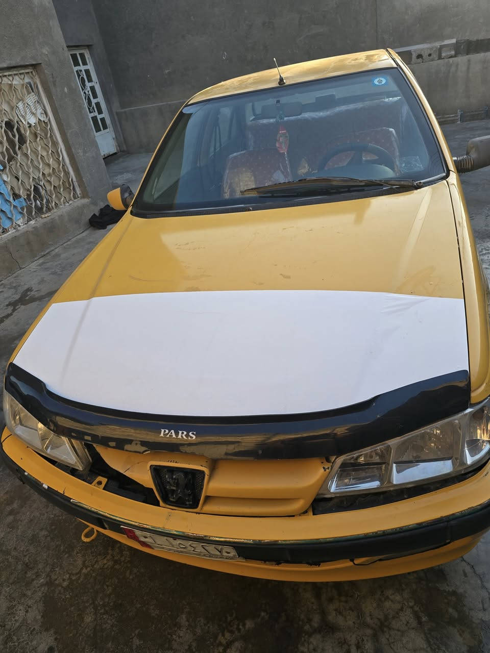 السلام عليكم  بيجو بارص مديل ١٥  مكفوله من الصبغ وضربه السياره بلاديه 
مكينه بيه خيط بخار  سنويه ل٢٨  جاهزه السياره 
#مراوس حسب القناعه سعره ٤٣ وبيه مجال ***********
*********** مكان السياره ديوانيه
