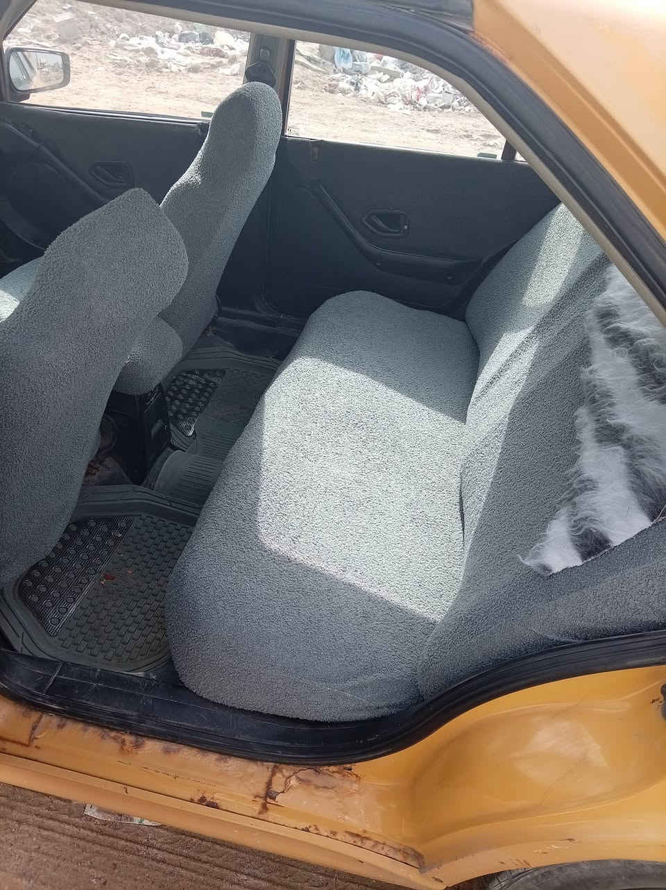 سلام عليكم سياره للبيع بيجو بارص مديل 2010 سياره كلها شغاله مكينه وكير خيرمن الله حداديه سدر جديد نقصها بس دبل بيع مستعجل العنوان البصرة ابي الخصيب السعر 15 وبيها مجال ***********
