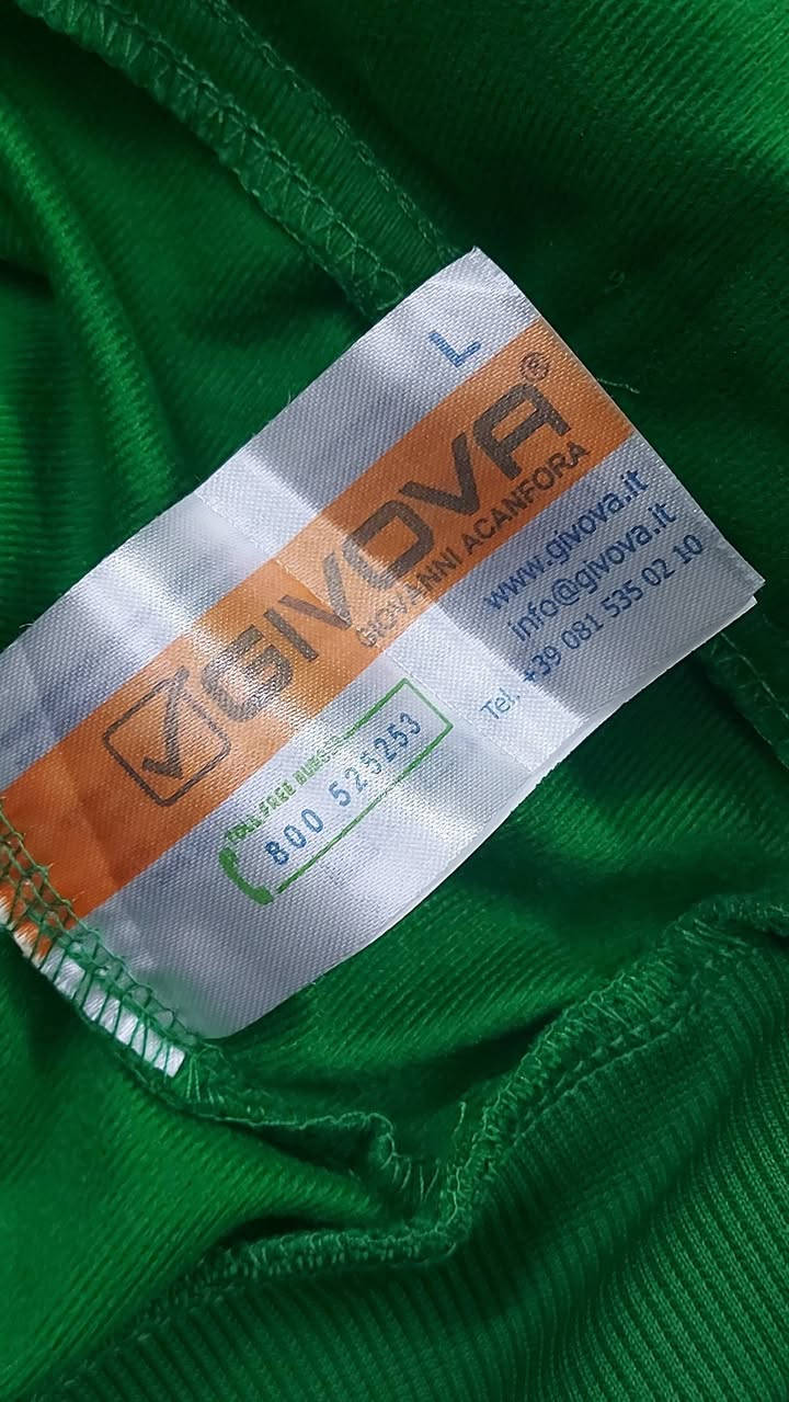 قطعه فول نظافه
قياس L تلبس وزن ٩٠و٨٥ ك
يوجود توصيل


**إذا كنت صاحب هذا الإعلان وتريد حذفه لأي سبب، رجاءا أرسل رسالة إلى الدعم الفني**