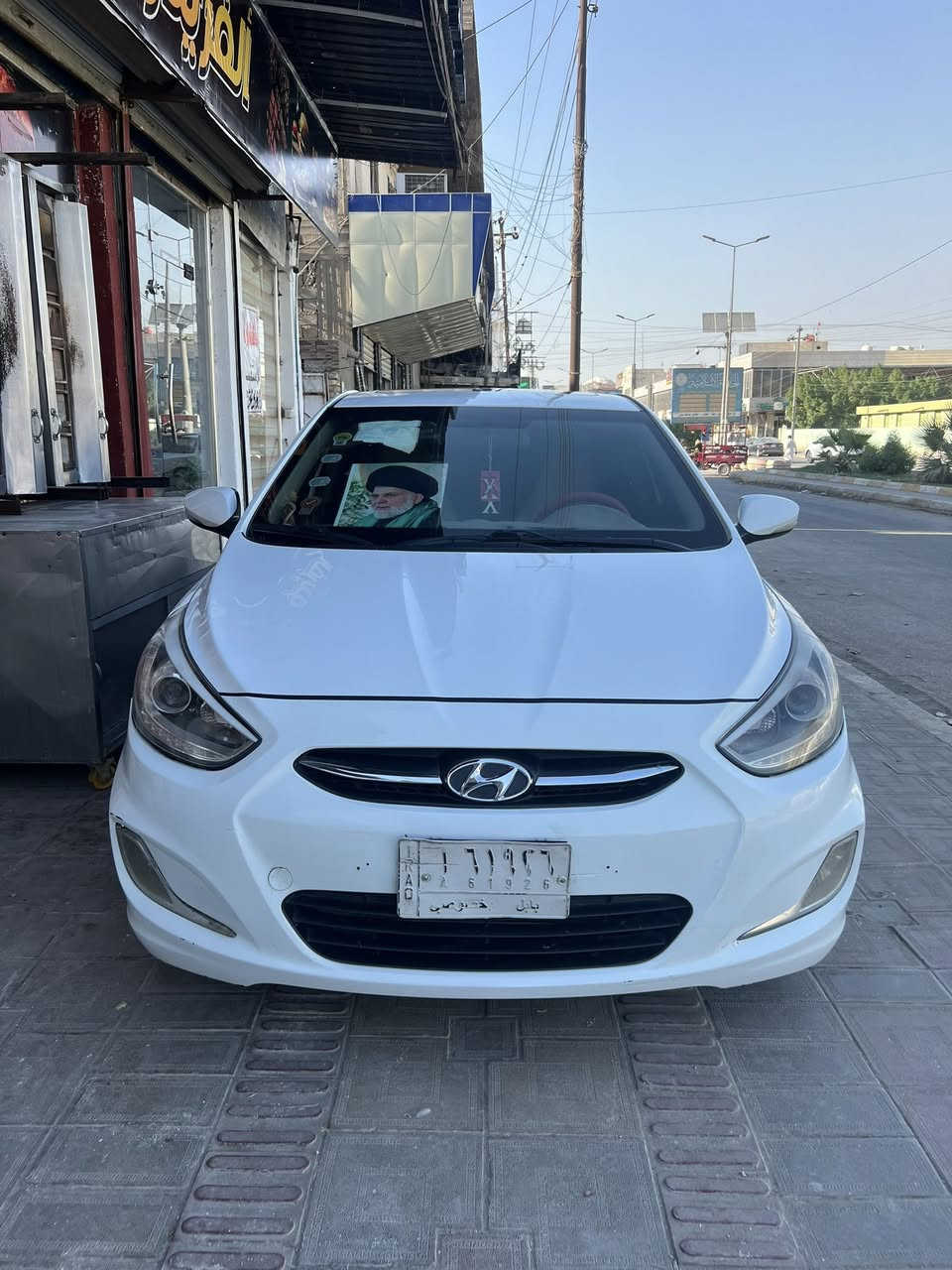 السلام عليكم
كلشي موجود بالسوك 
اكسنت 2016 خليجي 
ماشيه 90 ألف حقيقي 
فتحه سقف 
شاشه انرويد
اشاير بالمري 
مكينه وكير خير من الله 
السياره رقم بابل السنويه نافذه شرط التحويل 
السياره بيه ضربه بالدوسه 
وبيه بارد شي قليل بالبابين عكس السايق 
حداديه 70/100
السعر 110 وبيه مجال 
المكان بابل المدحتيه 
***********
