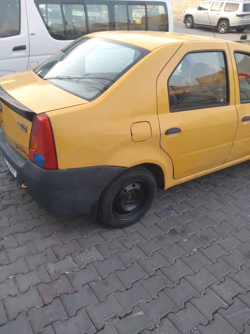 رينو لوكان ٢٠١٠رقم دولي مصفره هيئة وغرامات تخم تاير بسمي مكاني بسماية السعر 25وبيها مجال ***********#***********
