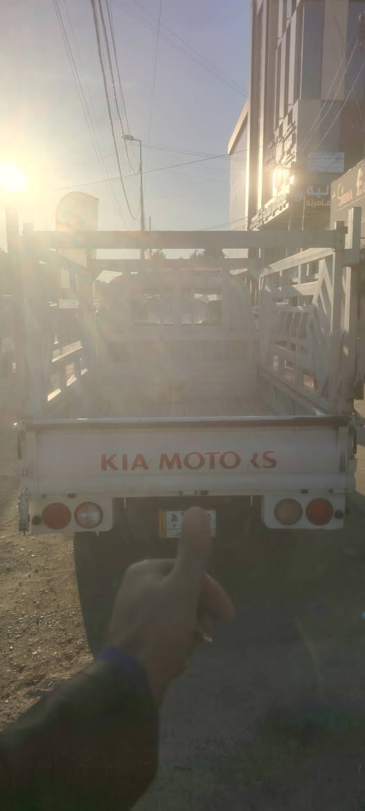 سلام عليكم للبيع كيه حمل موديل ٢٠٢٠ زيرو ماشيه ٢٨ الف شرط الفحص لا صبغ لا ضربه بعده عل وضع شركه ستخدام شخصي سنويه منتهيه ٢٠٢٥ رقم بغداد سعر ١٣٧ بيه مجال قليل حك جيه مكانه بغداد العامريه للتواصل ***********
