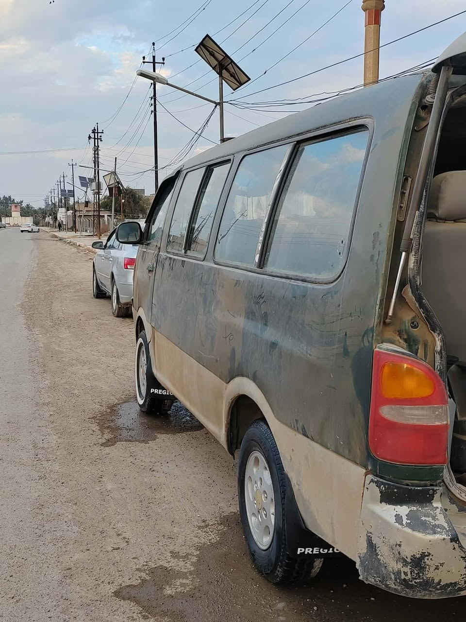 السلام عليكم بريجو 2002 مكينه كير حلوات تخم تاير شاصي الايمن معمر سعر 68 مكاني طارميه *********** *********** لدكلي شبيه مابيه تعال كلبه وشوفه بعينك
