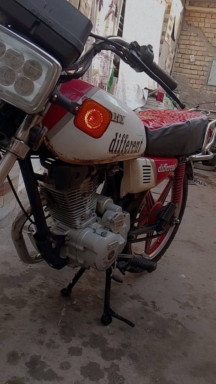 سيفان 5 كير موديل 21 اوراق كامله من كلشي مكينه تخبل بغداد شعله *********** سعر 450 بغداد, العراق
