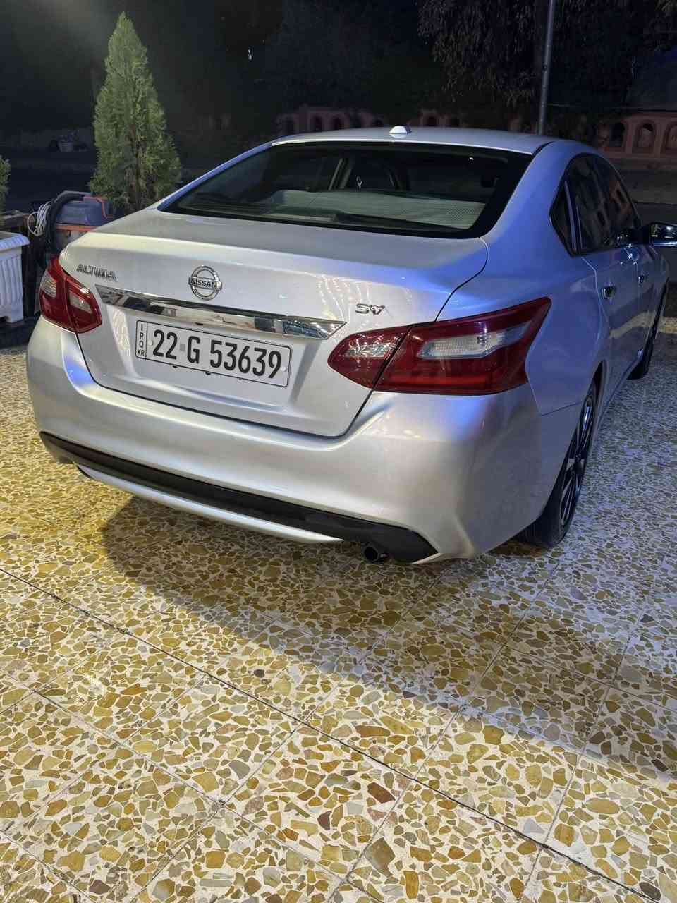 سلام عليكم للبيع نيسان  موديل 2018 تبريدثلج مكينه شرط وكير شرط بسمي رقم جديد أمريكي مكينه 2500. ضرر جاملغ كدام يمين   بصمه تشغيل عن بعد لأدار سياره جاهزه ماشيه 120 ميل مكاني موصل السعر 135 وبي مجال *********** اسيا ***********🌹

