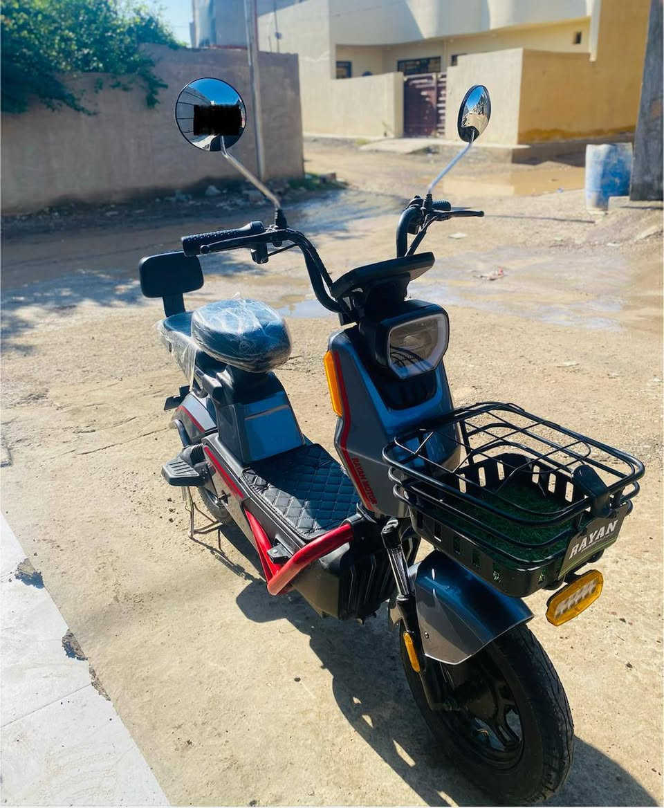 السلام عليكم دراجه شحن المدرع الاصلي للبيع
موديل2025
حجم 14
استعمال مده قليله
مواصفات👇🏻
✅شركة ريان
✅4بطاريات
✅سرعة 60 حقيقي
✅ضد الماء
✅سويج عدد 2
✅بصمه عدد 2
✅ حساس سرعه
✅قفل تاير الخلفي
✅اشاير امامي خلفي
✅لايت عالي ناصي
✅شاشه الكترونيه في حال حدث لك عطل يضهر في الشاشه
السعر 400 وبي مجال
الرقم / ***********
