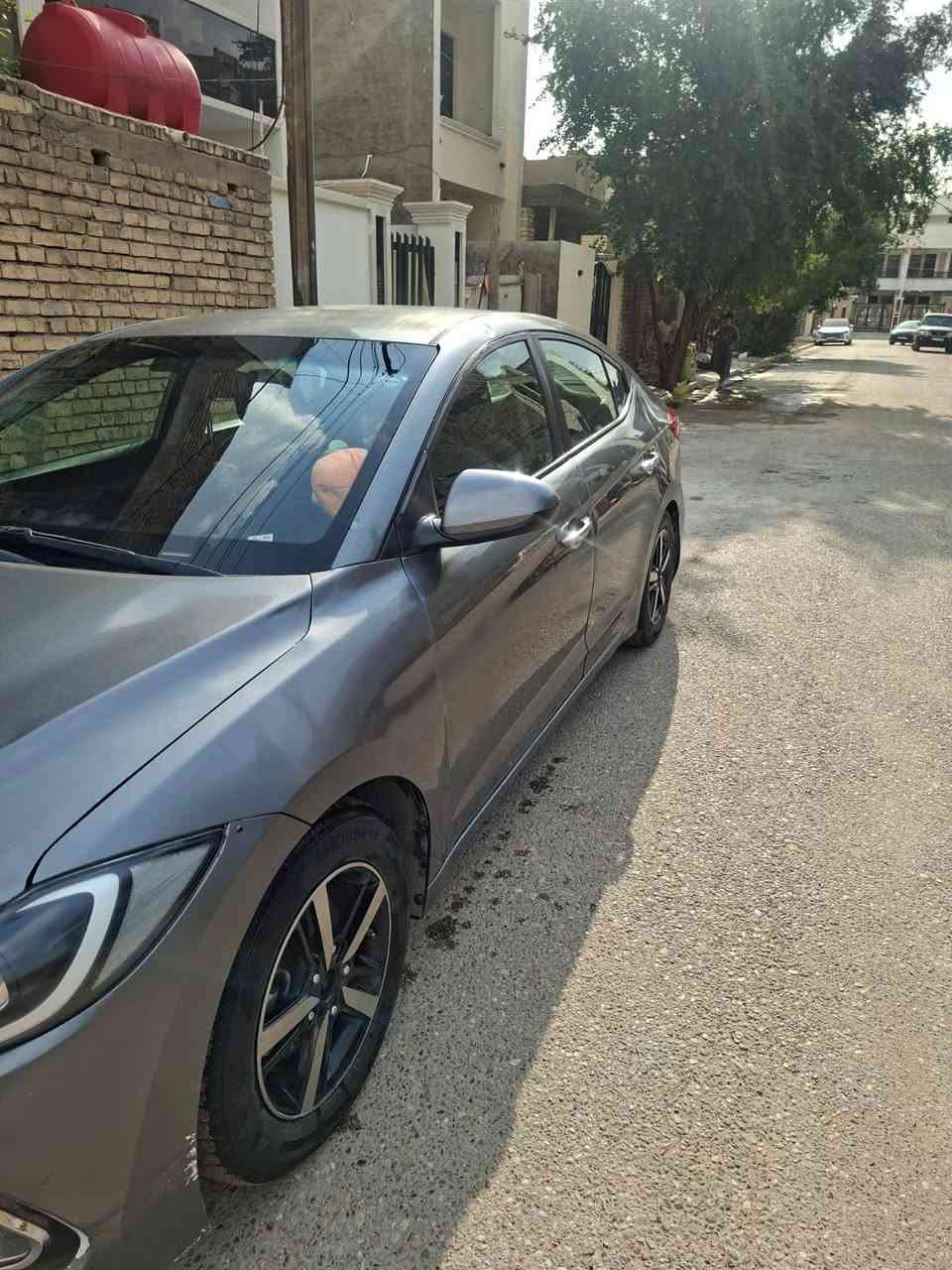 السلام عليكم النترا ٢٠١٧ وارد أمريكي لون رصاصي رقمهه انكليزي الجديد سنويه جديده بسمي مصفره غرامات تحويل ثاني يوم مكينه ٢٠٠٠ دوش المرغوب كير AT / كير و مكينه خير من الله لا تنقيص ولا تبخير تبريد ثلاجه كار بلاي ابلادي ٣ انضمه قياده اقتصادي (ECC) و السبورت و العادي مالتهه حادثهه جاملغ امامي و شفت بنيد صفحت الصدر و بلعراق بيهه جاملغ خلفي بارد و واحد حار   باتري و تخم تايرات جدد السعر (١١٠)ممتواجد فيس الاتصال ***********
