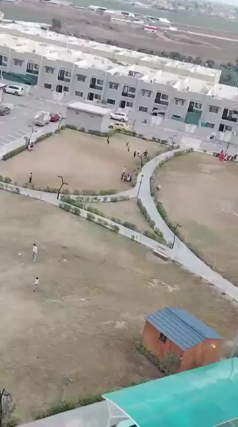 الشقه اللبيع في مجمع الشروق السكني المساحه ١٣٢ متر غرفيتن وهول واستقبال مطبخ مع الأثاث السعر ٤٠ مليون بدون الاثاث ٣٠ مليون وبل شهر ٥٤٠ لازم موظف راتب ما يقل عن مليون و١٠٠ الشقه اطل عل حديقه وظهر الشقه شارع عام موقع مميز الشقه طابق ٧ اللاستسفار *********** واتساب
*********** واتساب رجاء
